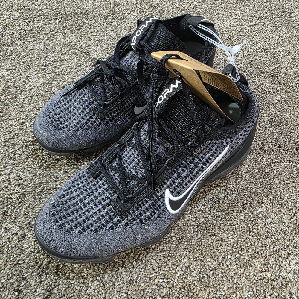 Nike Air Vapormax 2021 Flyknit – Oreo
Size: Youth US 5Y